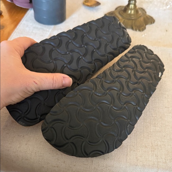 Birkenstock White Patterned Sandals - Picture 5 of 5